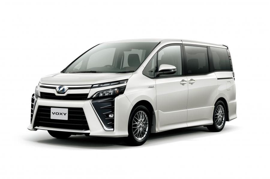  Toyota Voxy ZS Hybrid 2017 года  (фото 8 из 11)